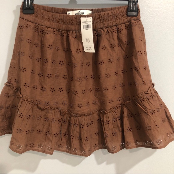 Hollister Dresses & Skirts - NWT HOLLISTER Skirt Women XS Ultra Mini High Rise Mini Brown Eyelet Boho Peasant